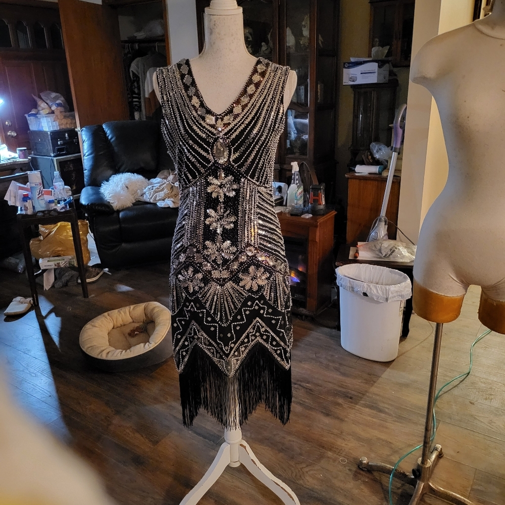LADIES DRESS